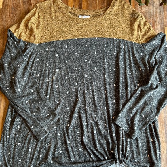 Maurices Sweaters - Maurices Light Weight Sweater